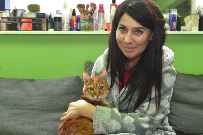 Buurmeisje gooide kat Rudy (7) in ondergrondse afvalcontainer