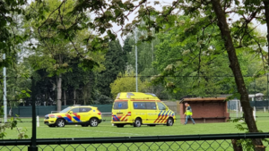 Voetballer bij SV Panningen afgevoerd naar ziekenhuis