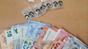 Dealer uit Sittard gepakt met drugs en geld op zak