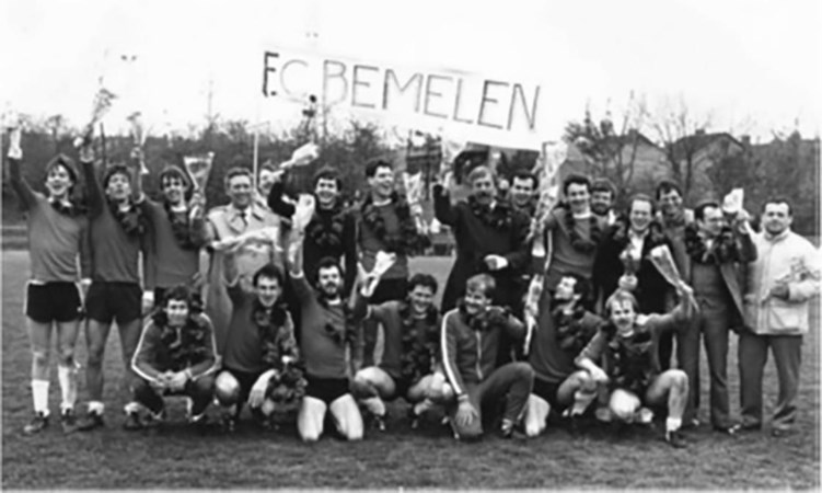 FC Bemelen tovert kantine om tot voetbalmuseumpje