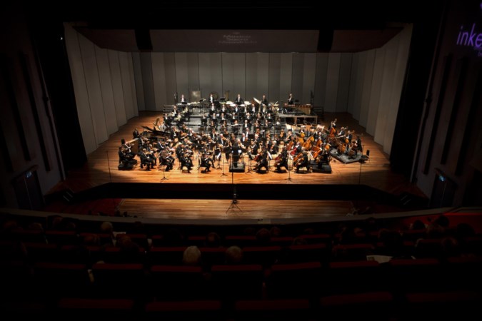 philharmonie zuidnederland speelt Bevrijdingsconcert op de Amstel