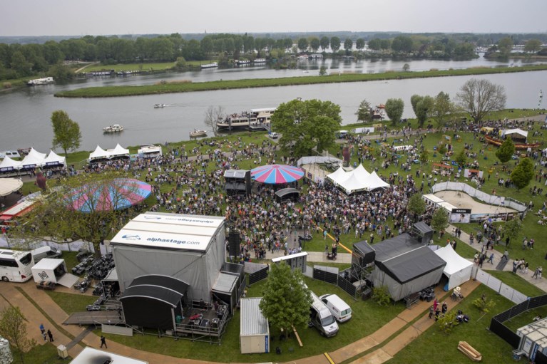 Foto’s: Jong en oud viert de vrijheid op het Bevrijdingsfestival in Roermond