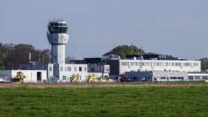 Maastricht: zoek voor vliegveld scherp de balans tussen de belangen van omwonenden en de economie