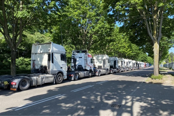 Toch overleg tussen Sittard-Geleen en Stein over overlast geparkeerde vrachtwagens, zorgen nemen toe  