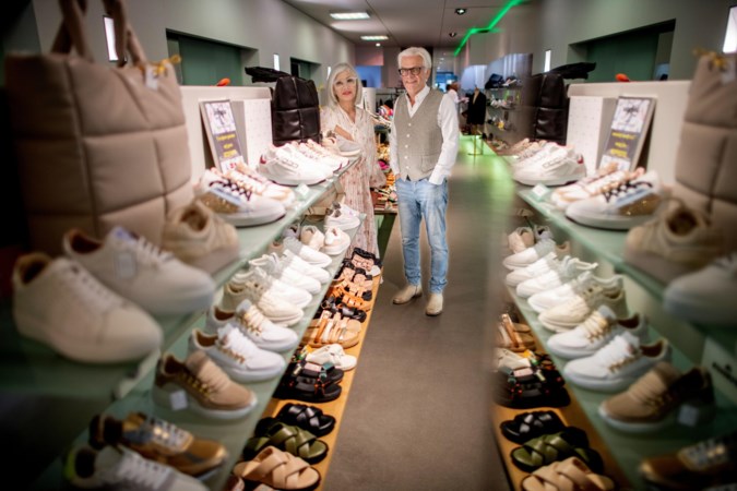 Schoenenzaak in Sittard sluit na ruim een eeuw, afscheid van familiebedrijf valt eigenaren zwaar