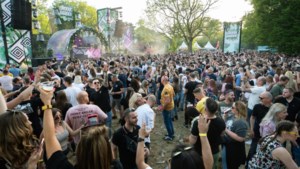 Video: Volle bak bij Groove Garden in Sittard: kan dancefestival nog verder groeien?