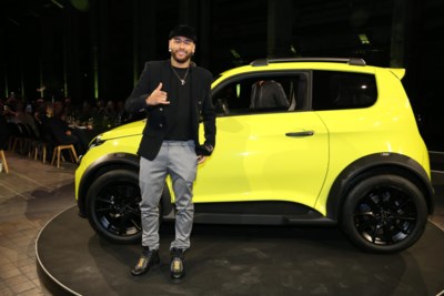 Akense autobouwer strikt voetbalicoon Neymar als boegbeeld voor elektrische stadswagens 