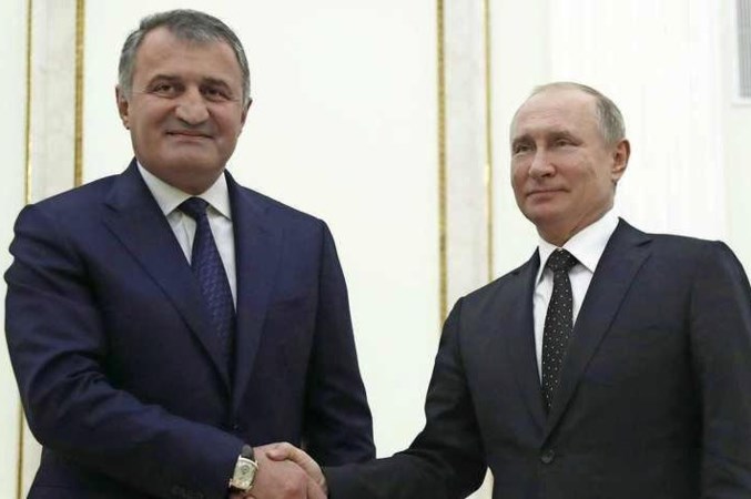 Poetin probeert zijn macht ook elders uit te breiden: ‘Rusland wil de situatie in Zuid-Ossetië kennelijk forceren’