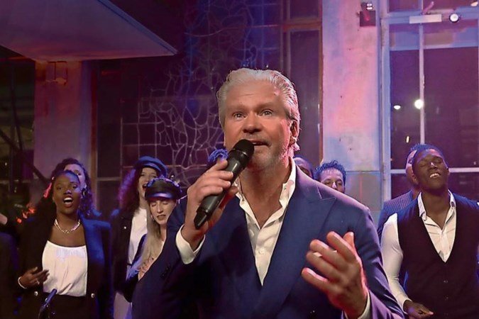 ‘De buren zullen wel gedacht hebben: Dries heeft het licht gezien’, zegt Dries Roelvink over zijn deelname aan het tv-programma ‘Amazing Grace’