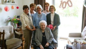 Drina Geraats-Stienen uit Nederweert viert honderdste verjaardag