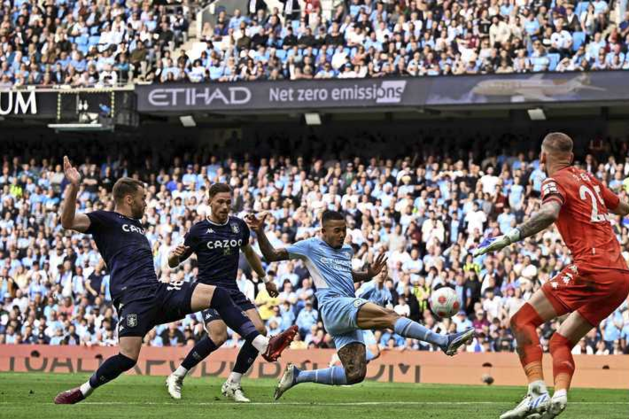 Manchester City dankzij sensationele comeback kampioen van Engeland