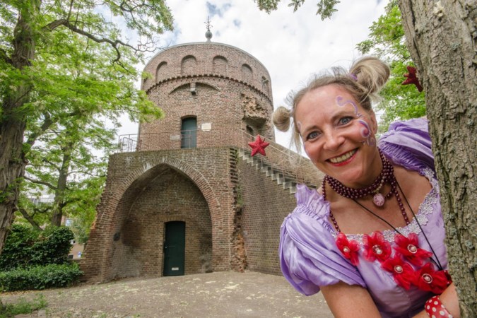 Roermonds poppentheater viert feest: De Klaproos staat al 35 jaar in volle bloei 