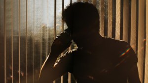 Stalker uit Venlo krijgt 5 jaar cel voor het beramen van brandstichting bij zijn ex vanuit de gevangenis