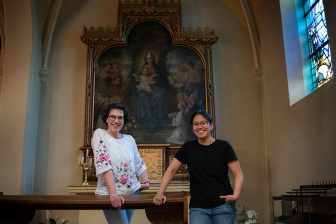 Désirée uit Schinnen en Hoy Lin uit Maastricht worden tot maagd gewijd: het begin van een nieuw leven 