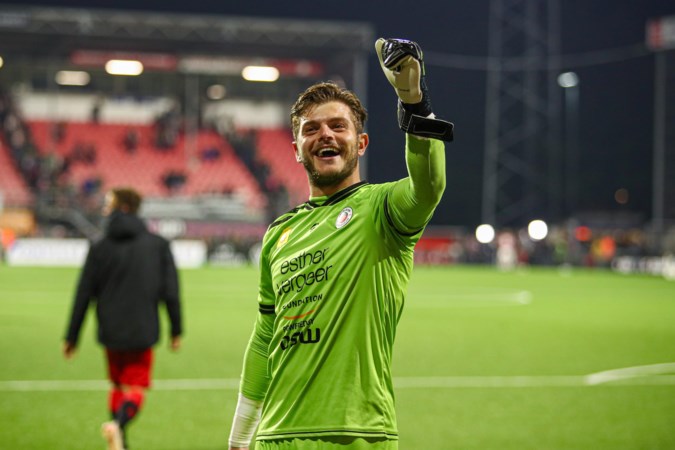 Keeper Stijn van Gassel uit Ysselsteyn staat met Excelsior op de drempel van de eredivisie: ‘Ik ben maar gestopt met iedereen te begroeten’