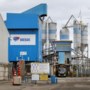 Een onafhankelijk bureau gaat meten of de asfaltcentrale in Roermond te veel gevaarlijke stoffen uitstoot