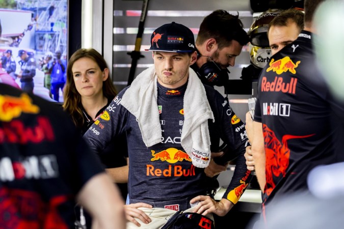 Verstappen kritisch na chaos in kwalificatie: ‘Nu kun je de auto tactisch in de muur parkeren zonder straf te krijgen’