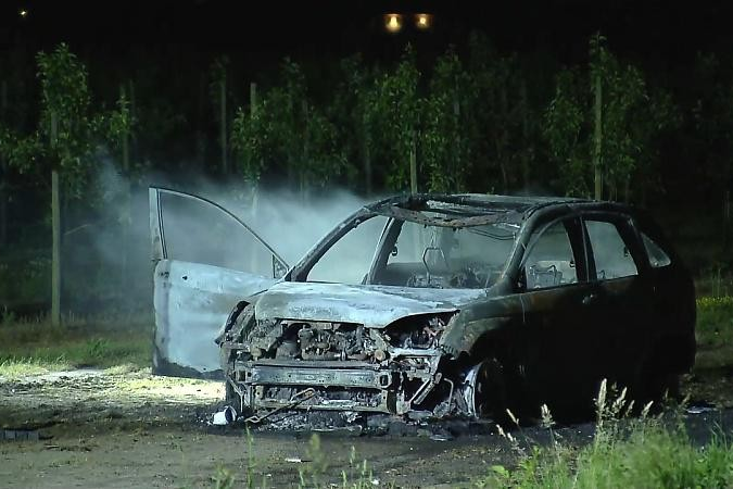 Dode man in uitgebrande auto Baarlo is van Poolse komaf en verbleef op nabijgelegen camping
