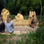 GaiaZOO zet bedreigde diersoorten in de spotlights met grote zandsculpturen