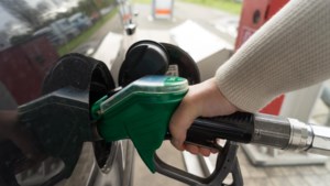 Benzineprijs komt dicht bij het hoogste niveau ooit