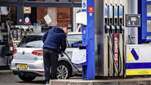 Benzineprijs bereikt recordhoogte, einde stijging nog niet in zicht