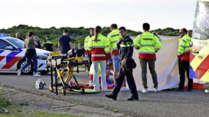 Oud-minister Sander Dekker ernstig gewond bij val met racefiets, verdachte vrouw aangehouden