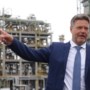 Benzineprijs schiet omhoog ondanks forse accijnsverlaging: automobilisten en Duitse minister woest op ‘zakkenvullende’ olieconcerns