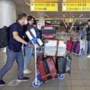 Enorme klap voor reissector: Schiphol schrapt tot 30 procent van de vluchten