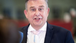 Limburgse gouverneur Emile Roemer kandidaat rvc-voorzitter van Eredivisie CV