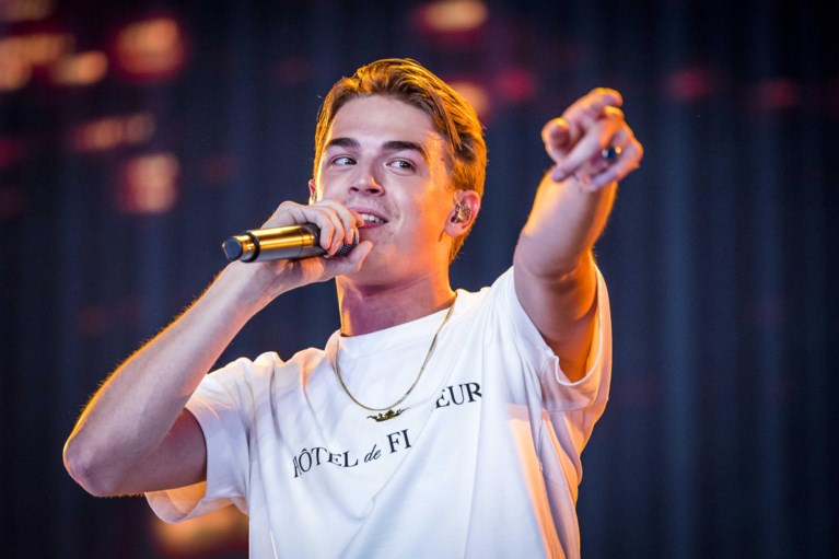 Foto’s: Uitgelaten sfeer op warme eerste dag Pinkpop