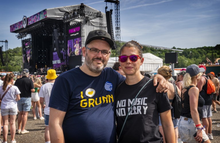 Foto’s: Uitgelaten sfeer op warme eerste dag Pinkpop