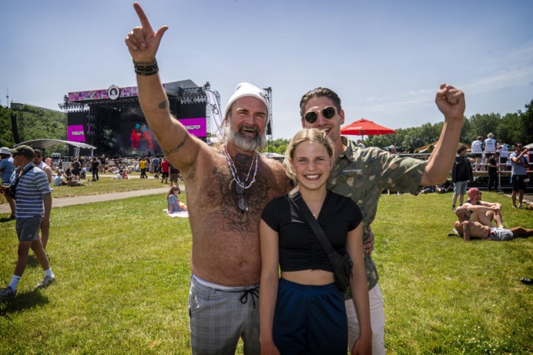 Foto’s: Uitgelaten sfeer op warme eerste dag Pinkpop