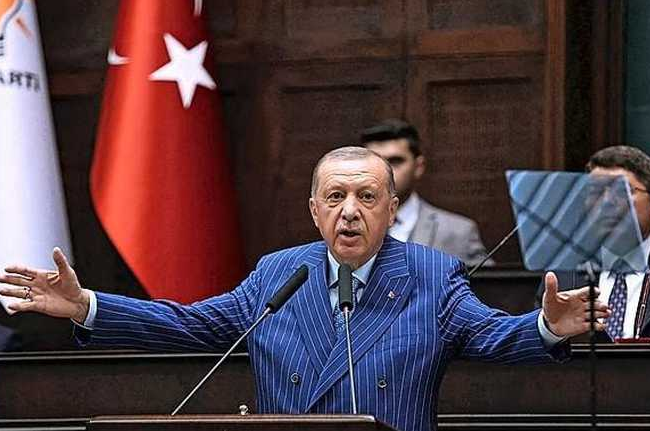 NAVO wacht op Erdogan: eenheid tegen Moskou op het spel
