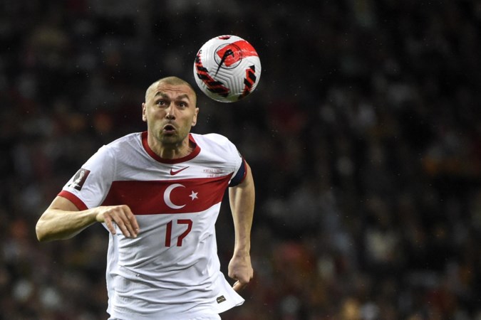 Transferspektakel met Yilmaz: deze verrassende Eredivisie-aanwinsten gingen de Turkse spits voor