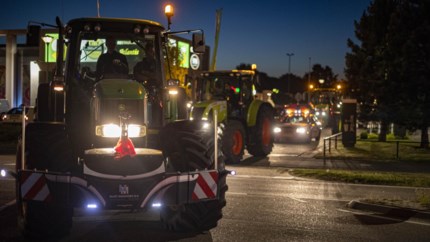 Video: Honderden Limburgse agrariërs met tractor op weg naar grootste boerenprotest ooit