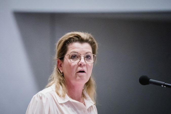 Minister: ‘Begin 2023 ook eerste stikstofdoelen industrie’
