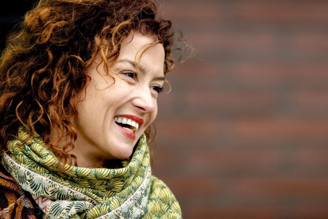 Dit zijn de roddels van deze week: Katja Schuurman zou nymfomaan ‘zes keer per dag’ zijn en Sylvie Meis weigert Economy te vliegen