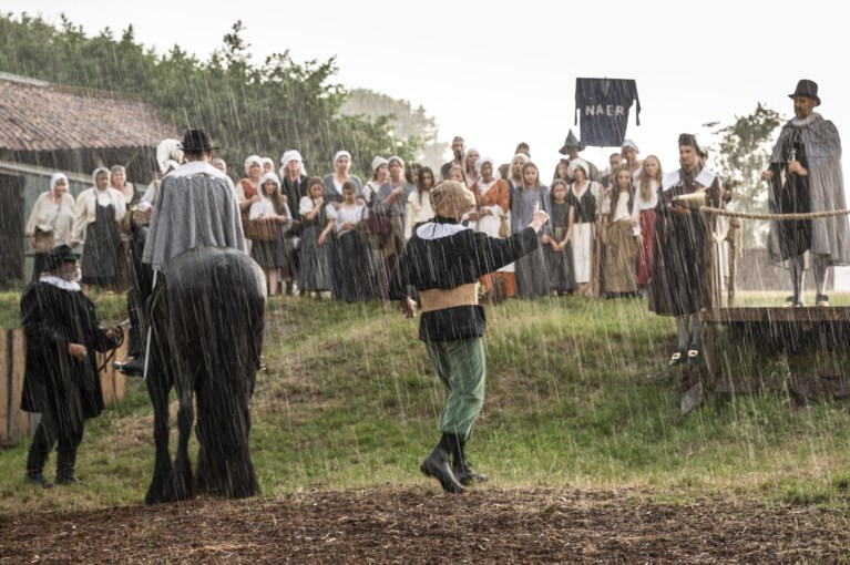 Foto’s: Première De Zwarte Grens over grensconflict tussen Kessel en Neer in stromende regen