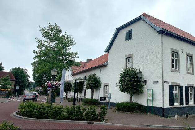 Vluchtelingen naar Schepenbank Oirsbeek