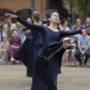 De soepele, lenige lichamen van jonge ballerina’s laten de 83-jarige Mieke tijdens Cultureel Lint Weert nog eens dromen