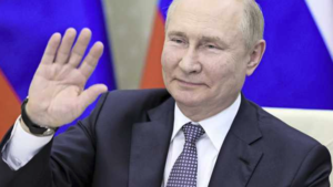 Poetin voor het eerst op buitenlandse reis sinds start oorlog