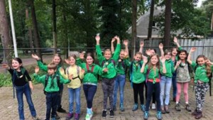 Scouting Sint Franciscus uit Valkenburg toont nieuwe tenten na waterramp