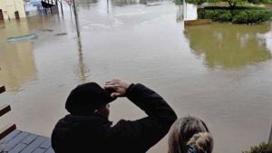 Tienduizenden geëvacueerd in Sydney door dreigende overstromingen en aardverschuivingen