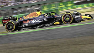 Herbeleef: Eerste zege ooit voor Sainz in Formule 1, Verstappen zevende