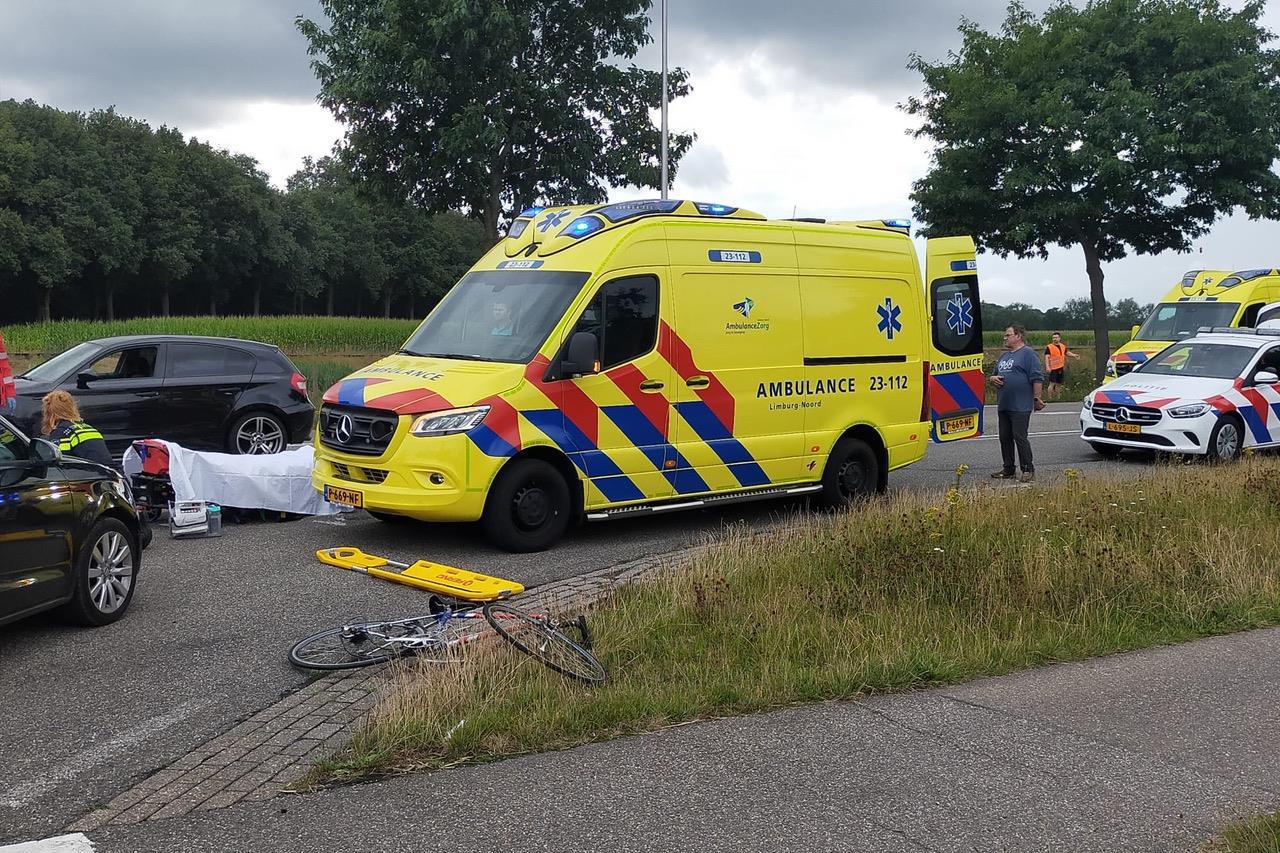 Wielrenner Zwaargewond Na Botsing Met Auto In Herkenbosch: T... - De ...