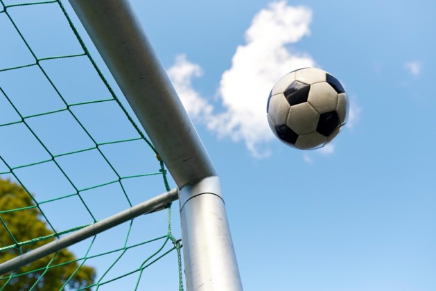 RESIA enige club uit gemeente Bergen die weet te winnen in openingsweekend - De Limburger