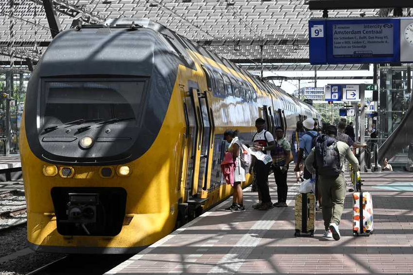 NS Vreest Verdere Afschaling Dienstregeling - De Limburger