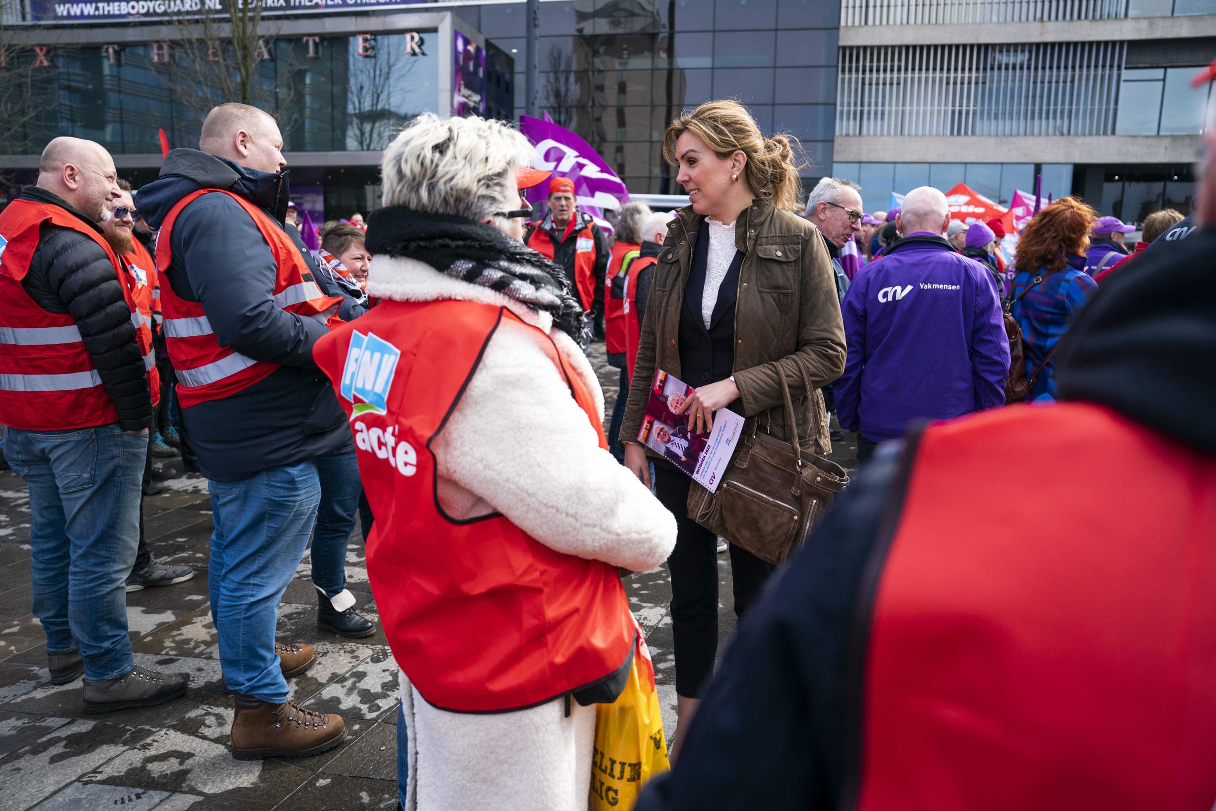 Cao-partijen Streekvervoer Praten Door, Stakingen Week Opges... - De ...