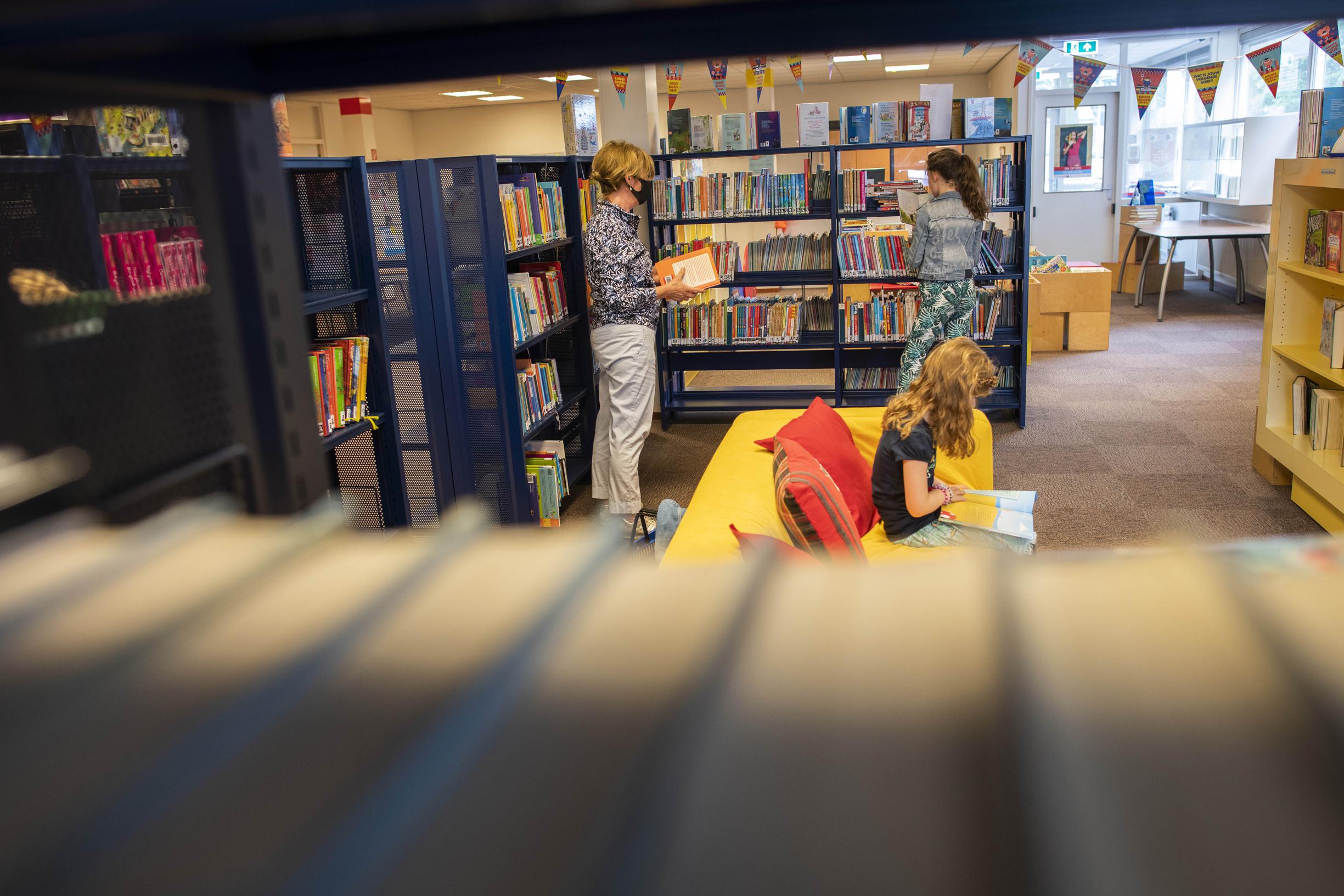 Voorleesuurtje In Bibliotheek Berg En Terblijt - De Limburger