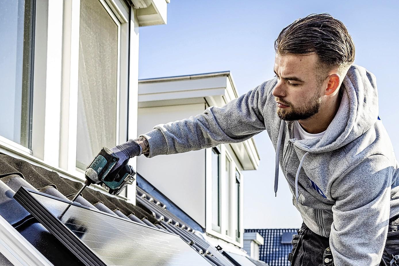 Verkoop Zonnepanelen Keldert Met Tientallen Procenten: ‘Mens... - De ...